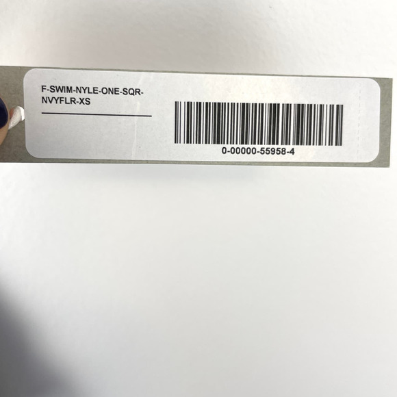 Everlane The Square Neck One Piece Swimsuit In Navy Floral Size XS New - Picture 11 of 13